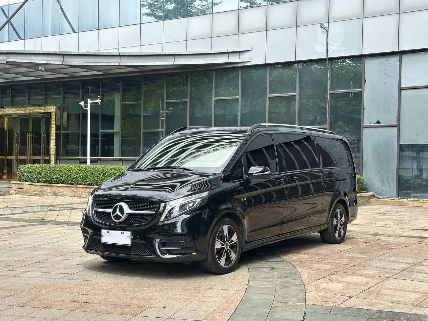 Mercedes-Benz V-Class 2020 Model V 260 L Long Wheelbase Luxury