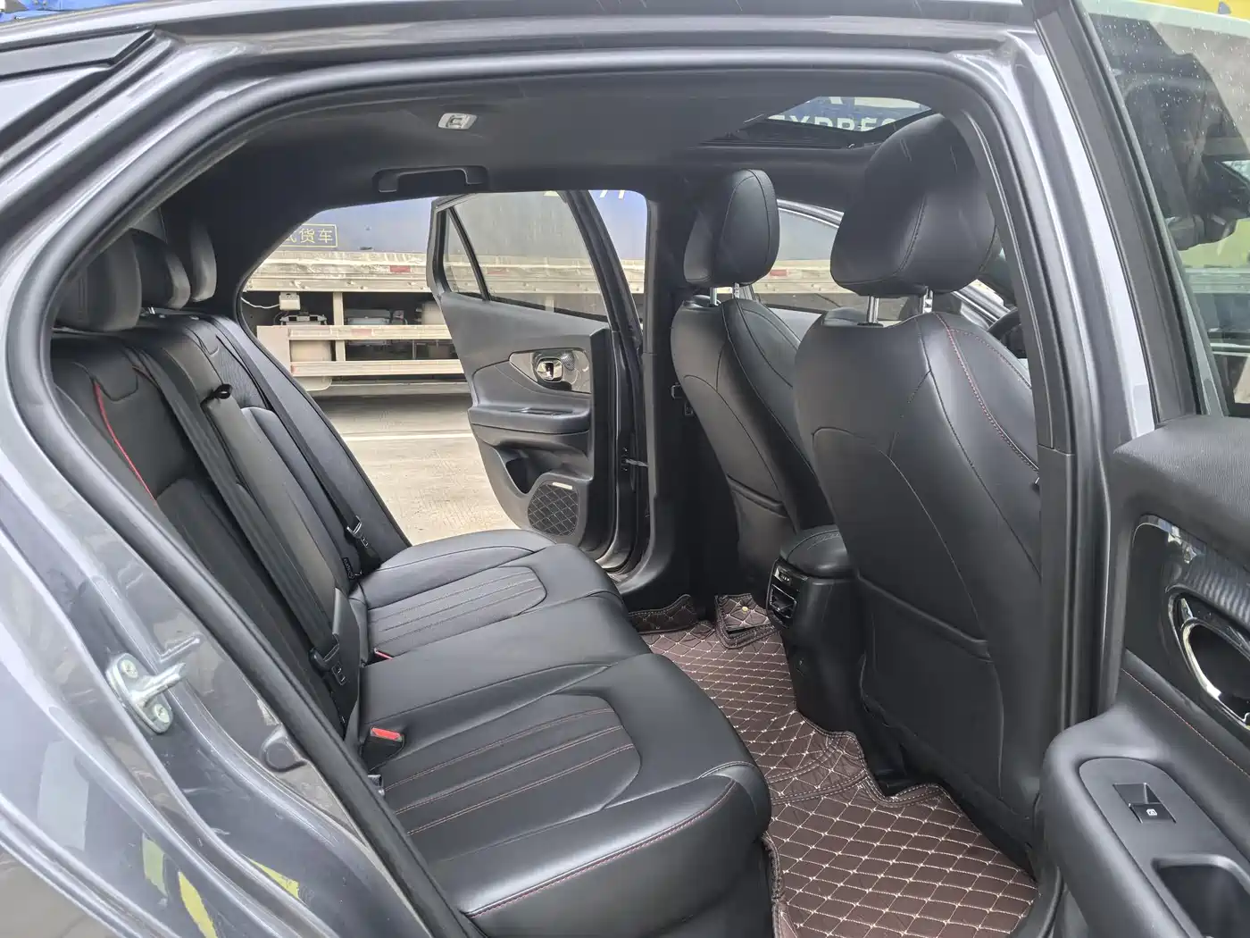 GAC Trumpchi Trumpchi Emkoo 2021 270T DCT J10 Sprinter Edition фото 10