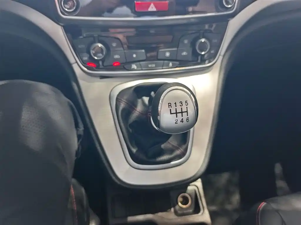 Haval M6 2018 1.5T Manual 2WD Elite фото 14
