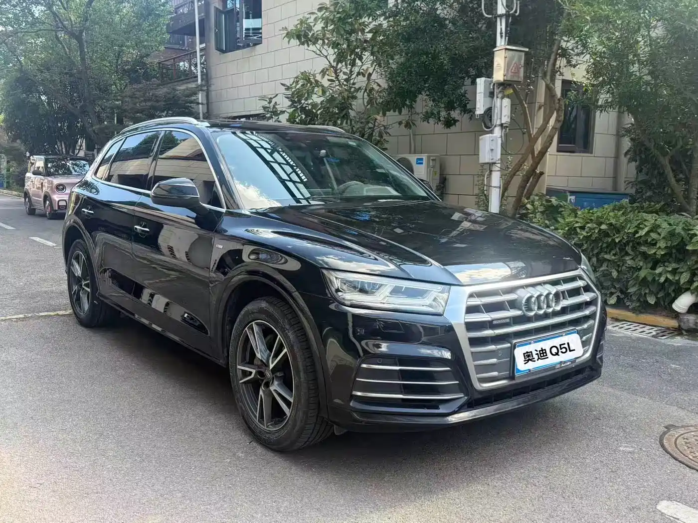 Фото 3 - Audi Q5L