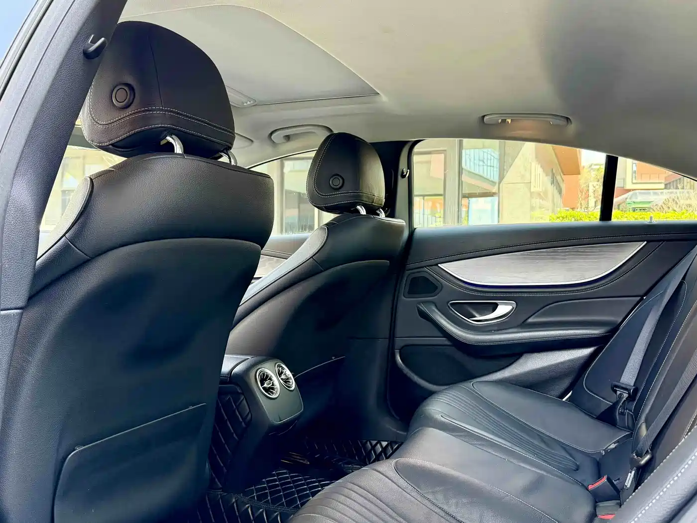 Mercedes-Benz CLS 2020 CLS 300 Dynamic фото 11