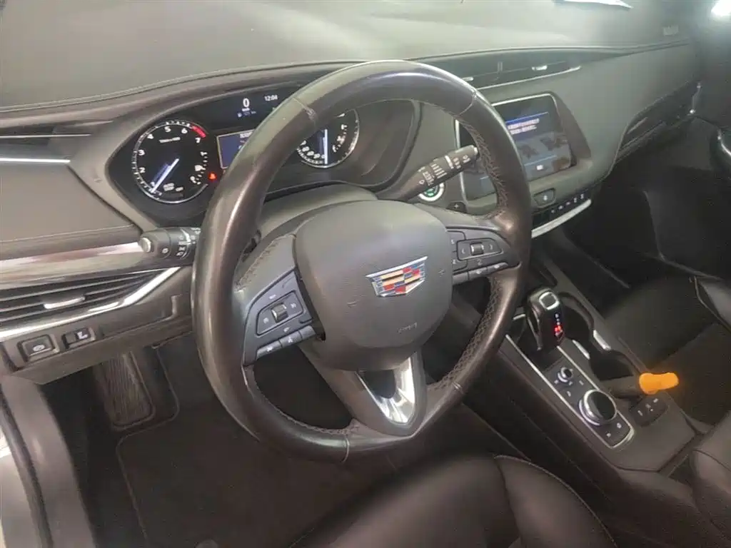 Cadillac XT4 2018 Model 28T 2WD Technology фото 10