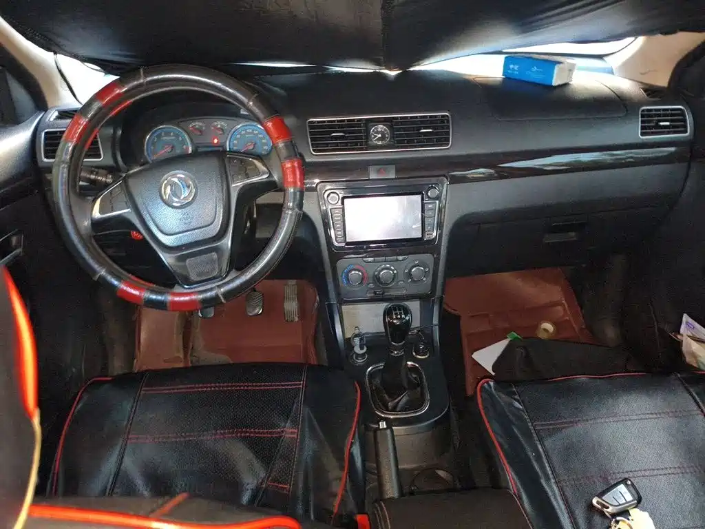 Dongfeng Fengguang Fengguang 360 2015 2015 Model 1.5L Manual Comfort 7-seater China IV