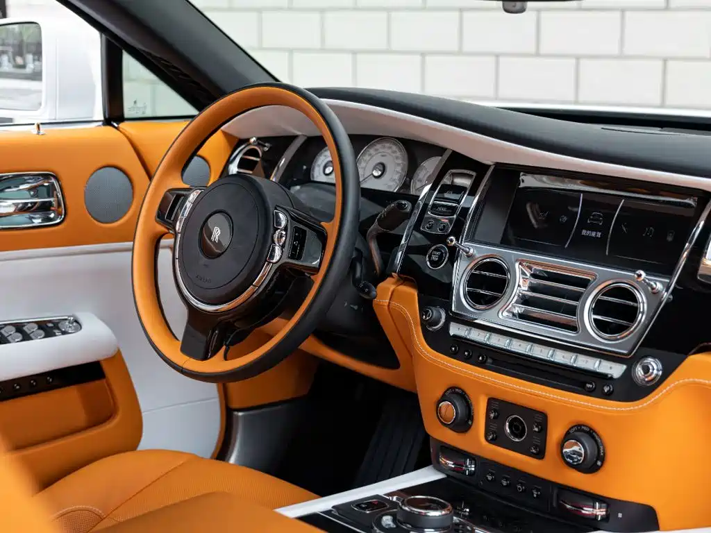 Фото 11 - Rolls-Royce Wraith