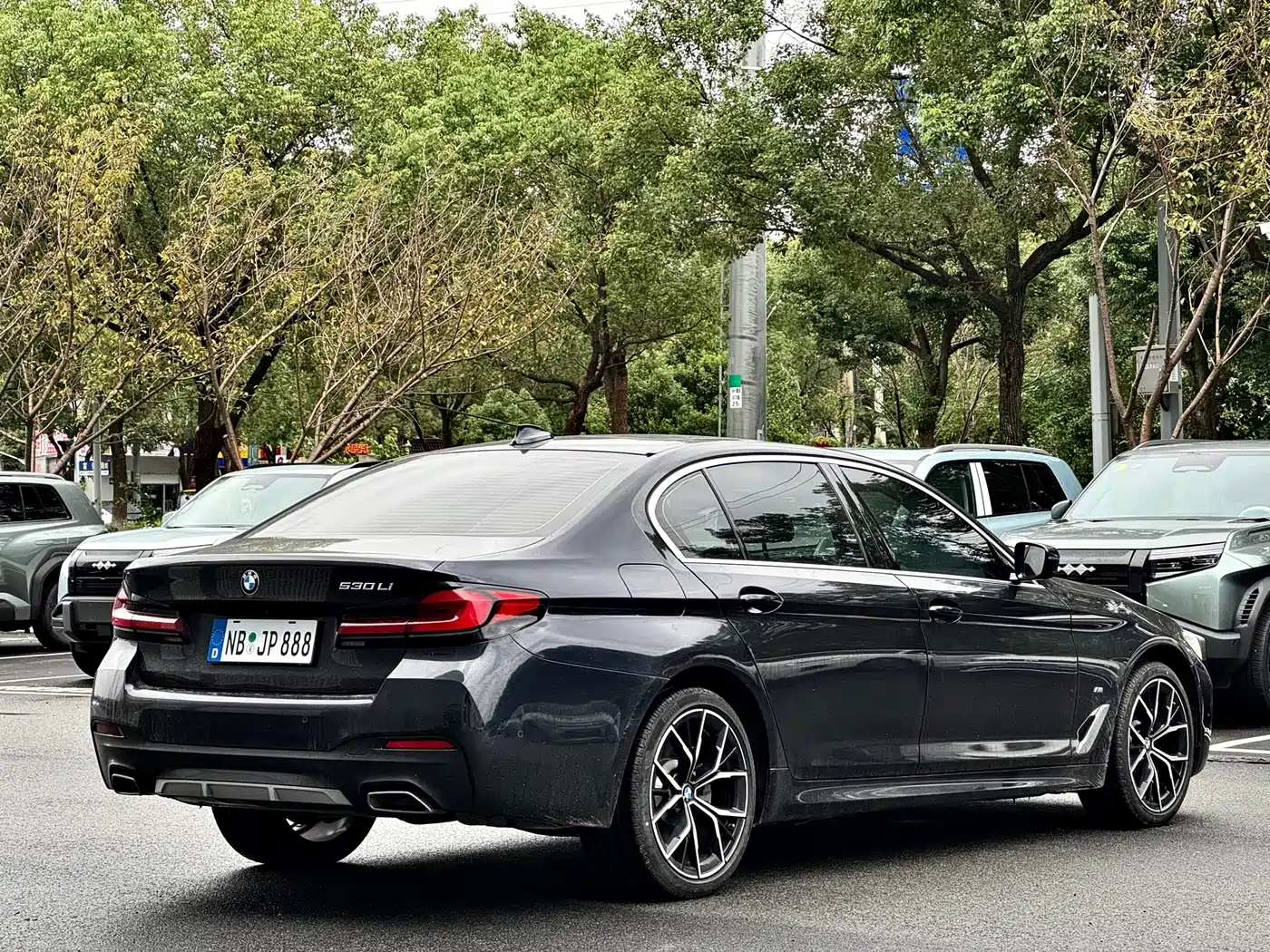 BMW 5 Series 2022 530Li Exclusive M Sport Package фото 12