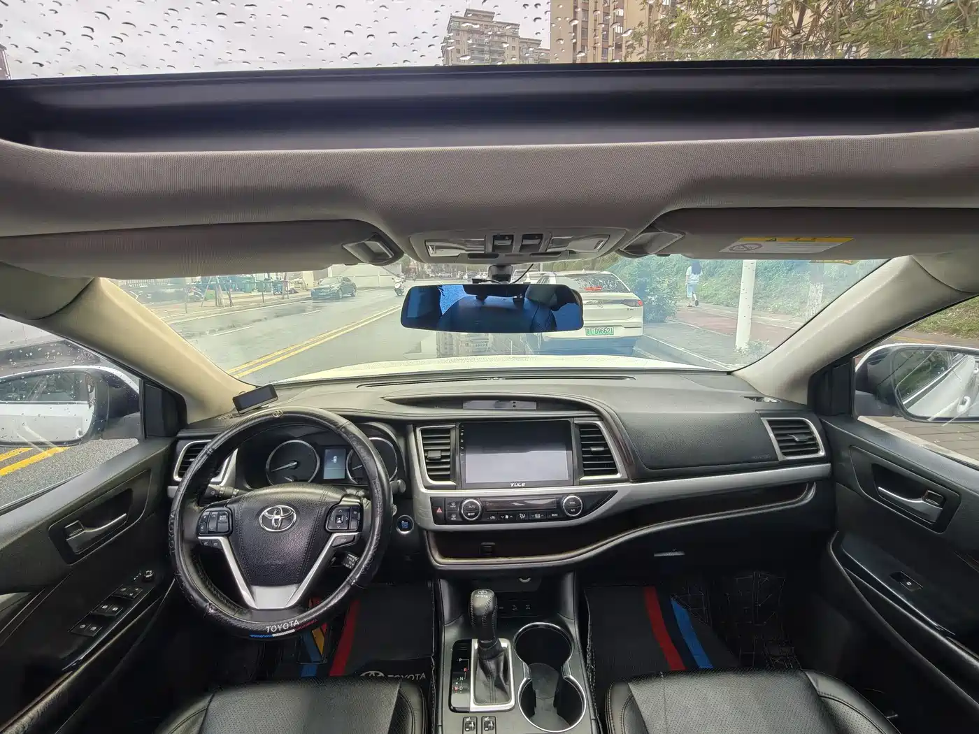 Toyota Highlander 2015 2.0T AWD Luxury Edition 7-seater фото 9