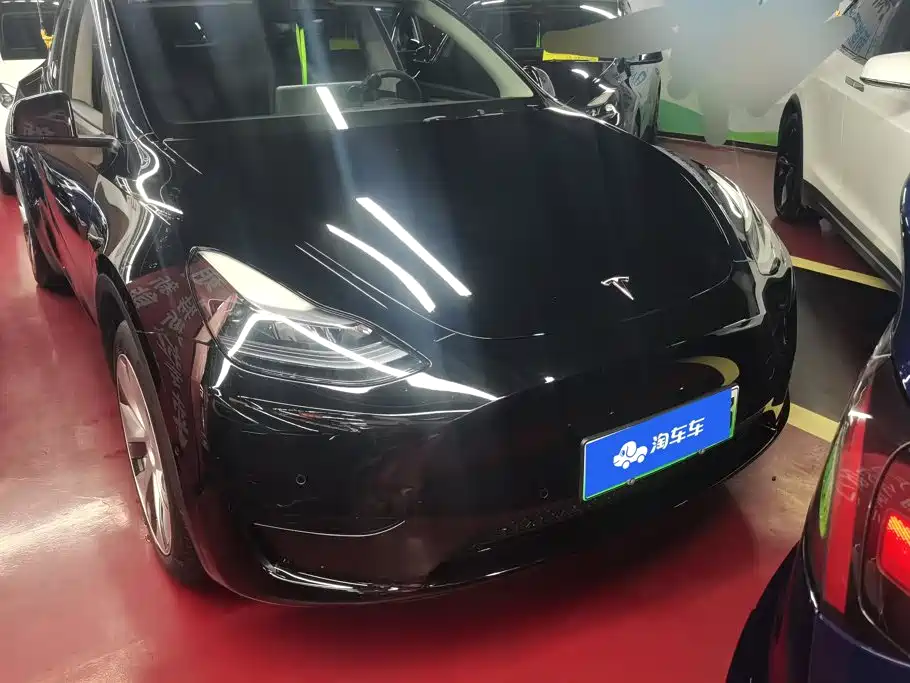 Фото 2 - Tesla Model Y
