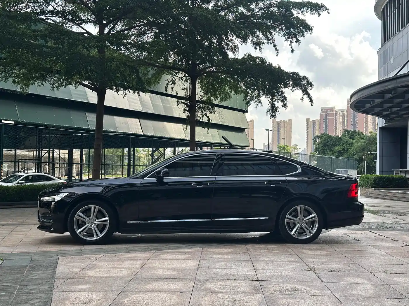Фото 6 - Volvo S90