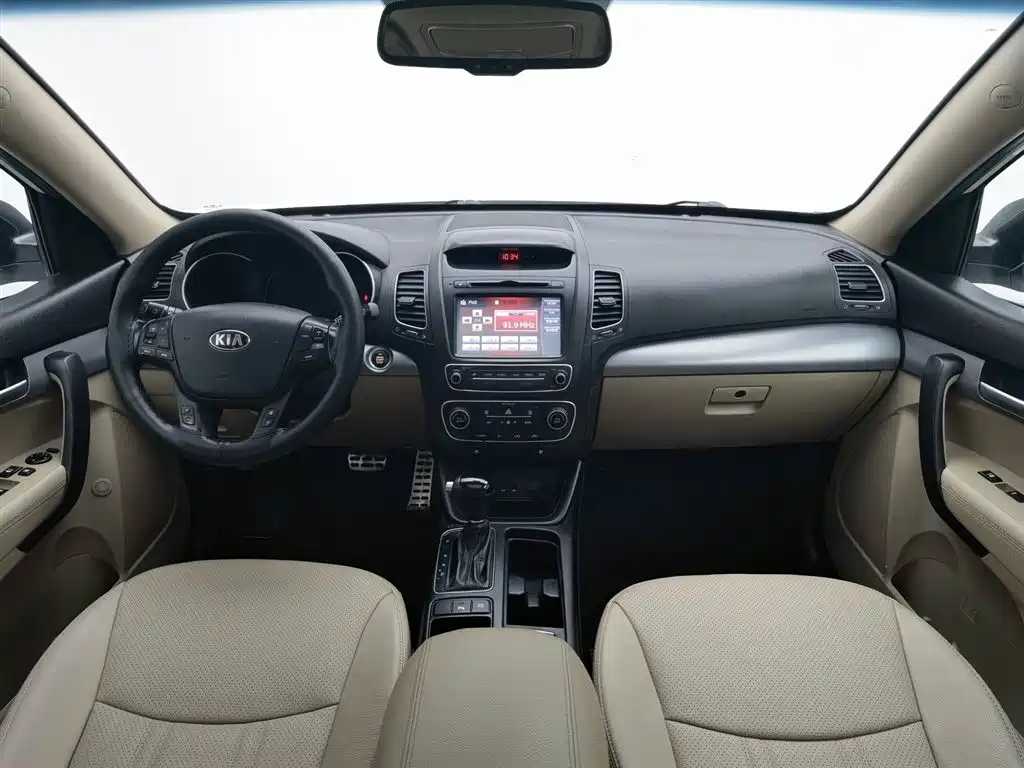 Photo 5 - Kia Sorento
