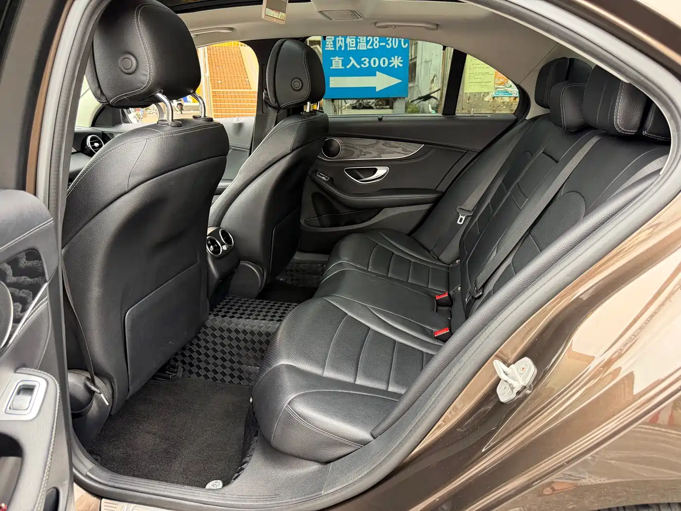 Mercedes-Benz C-Class 2015 C 200 L Sport фото 7
