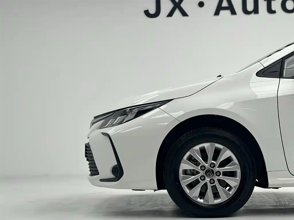 Toyota Corolla 2023 1.2T Pioneer Edition фото 11