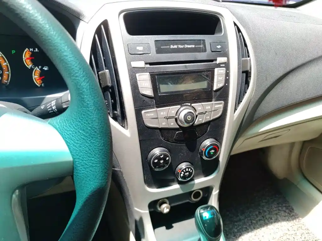 BYD F3 2015 2015 Energy-saving Edition 1.5L Automatic Luxury