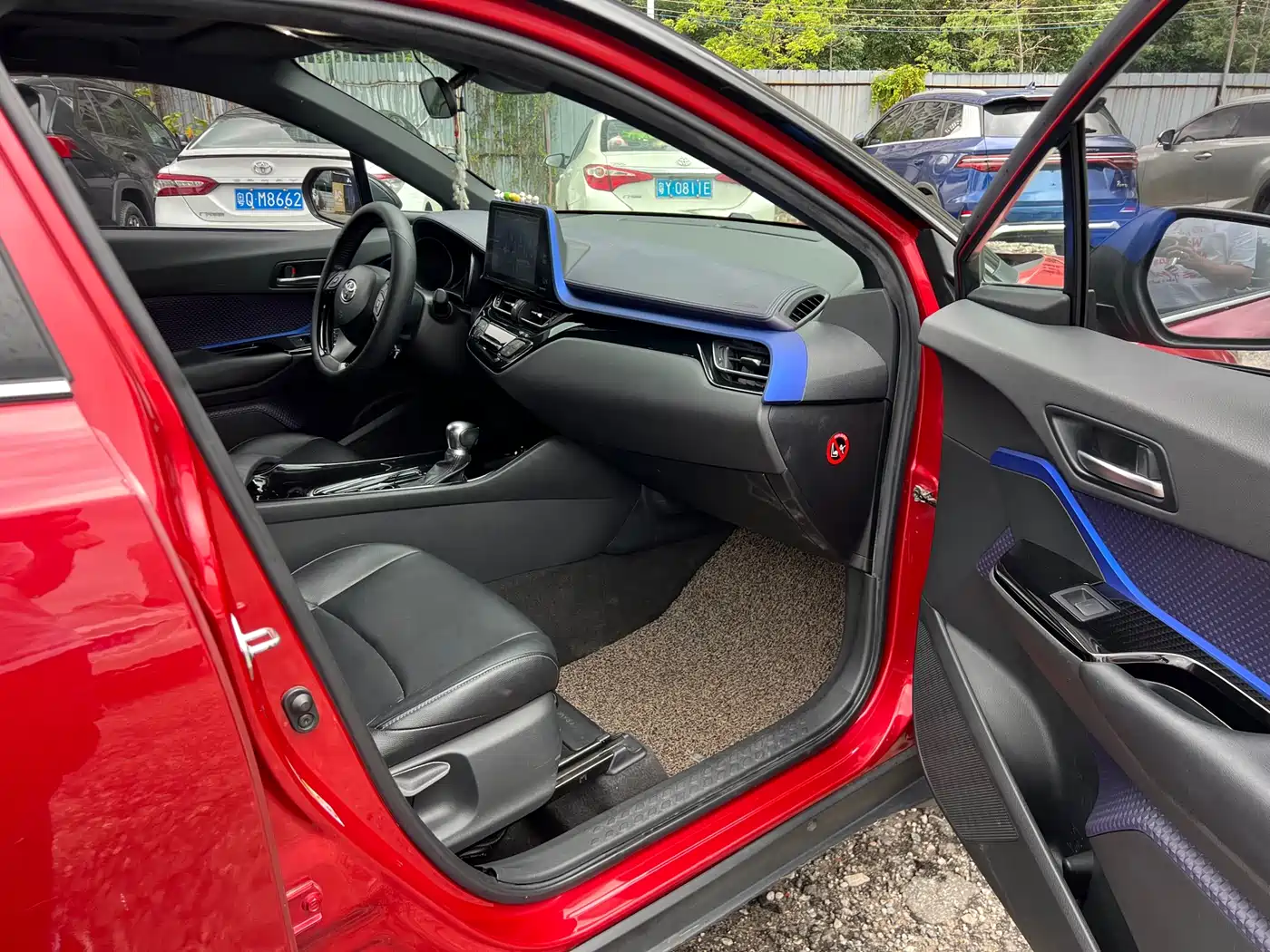 Toyota C-HR 2018 Model 2.0L Luxury Sunroof Version China V фото 8