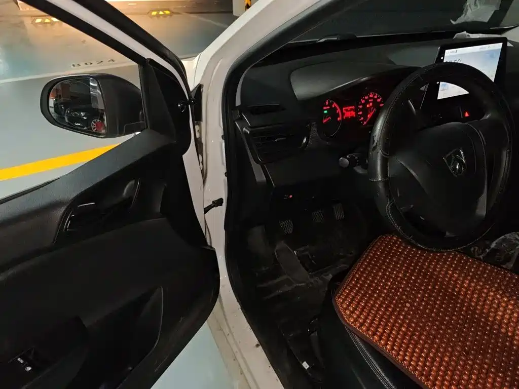 Baojun 310 2020 2016 1.2L Manual Value Edition