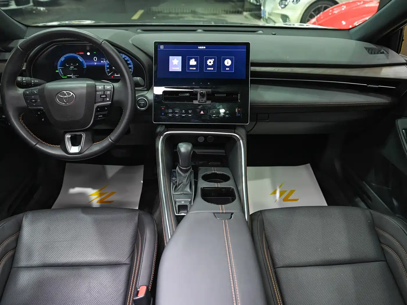Toyota Avalon 2024 Hybrid 2.0L Luxury Edition фото 15