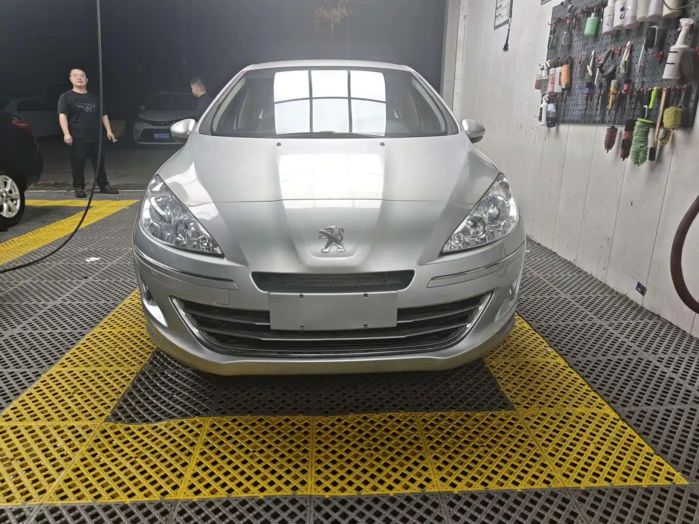 Peugeot 408 2013 2.0L Automatic Luxury Edition фото 9