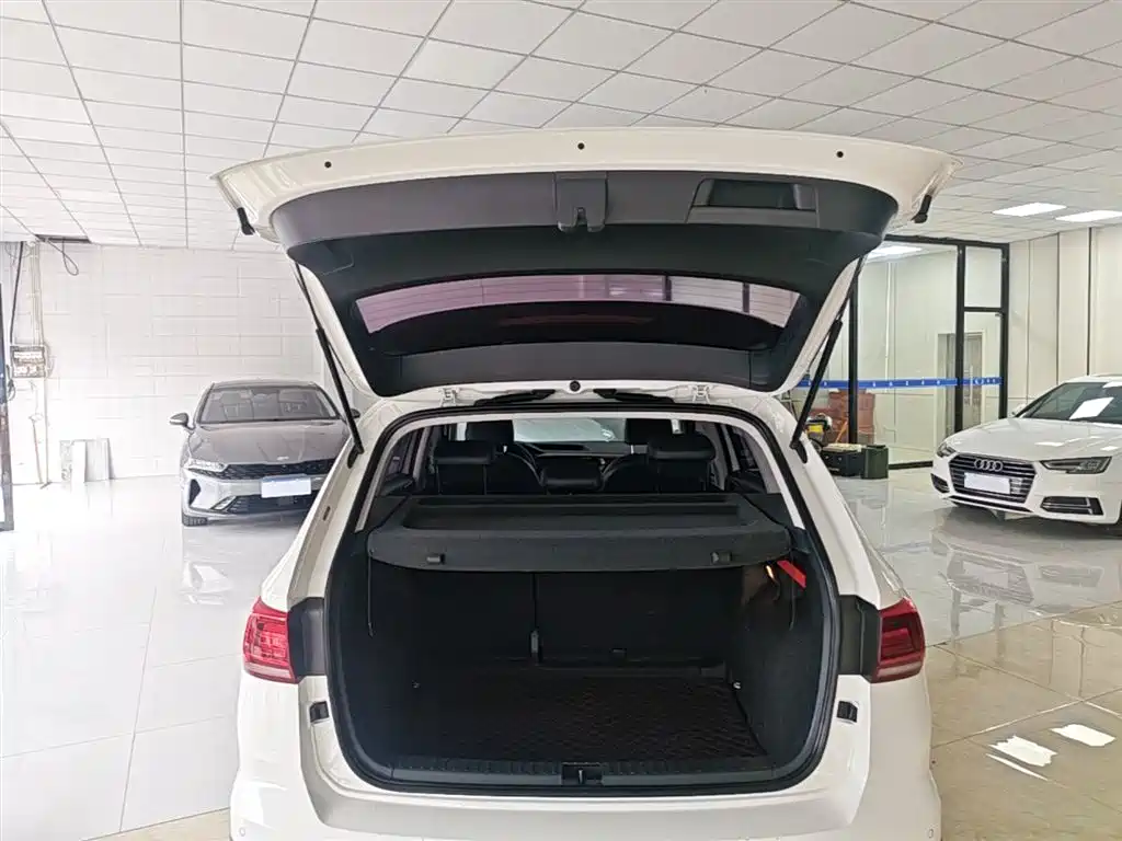 Volkswagen Tharu 2019 280TSI 2WD Comfort Edition China VI фото 19