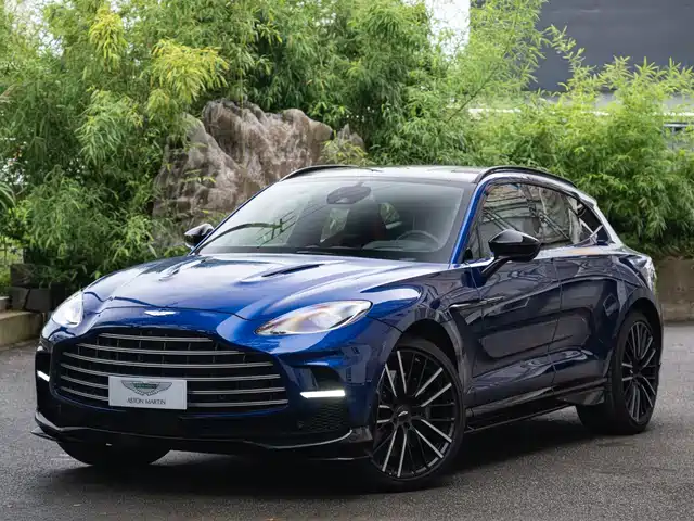  Aston Martin Aston Martin DBX 2023 Model 4.0T V8 707