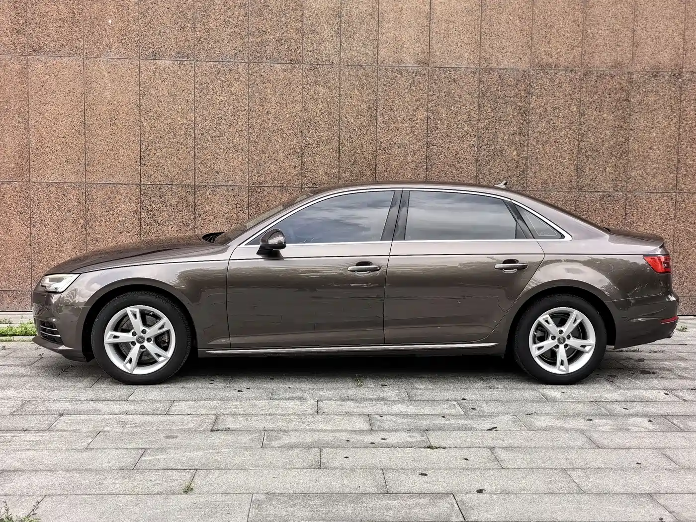 Audi A4L 2017 Plus 40 TFSI Fashion фото 3