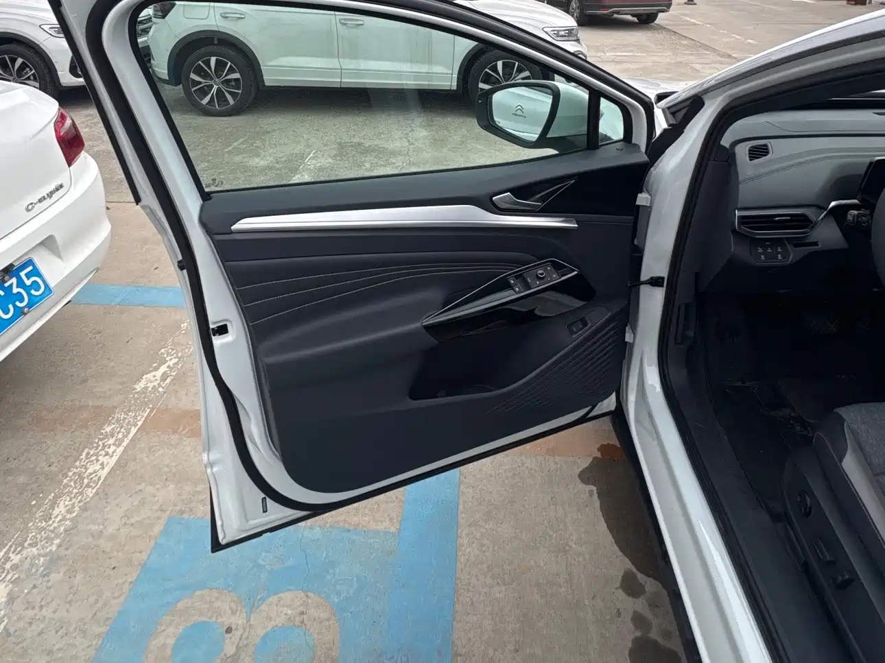 VOLKSWAGEN ID.4 CROZZ