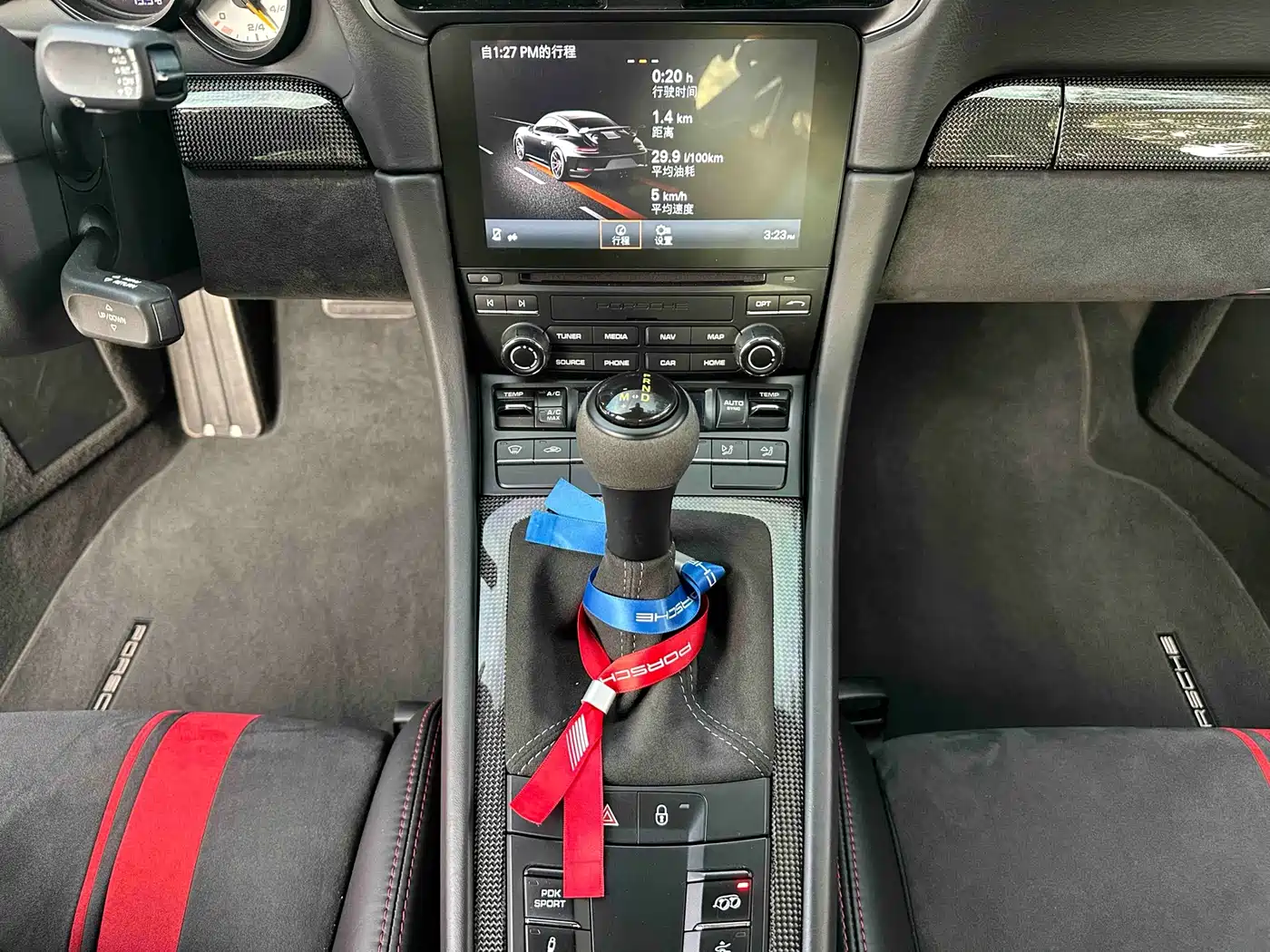 Porsche 911 2018 GT3 4.0L фото 20