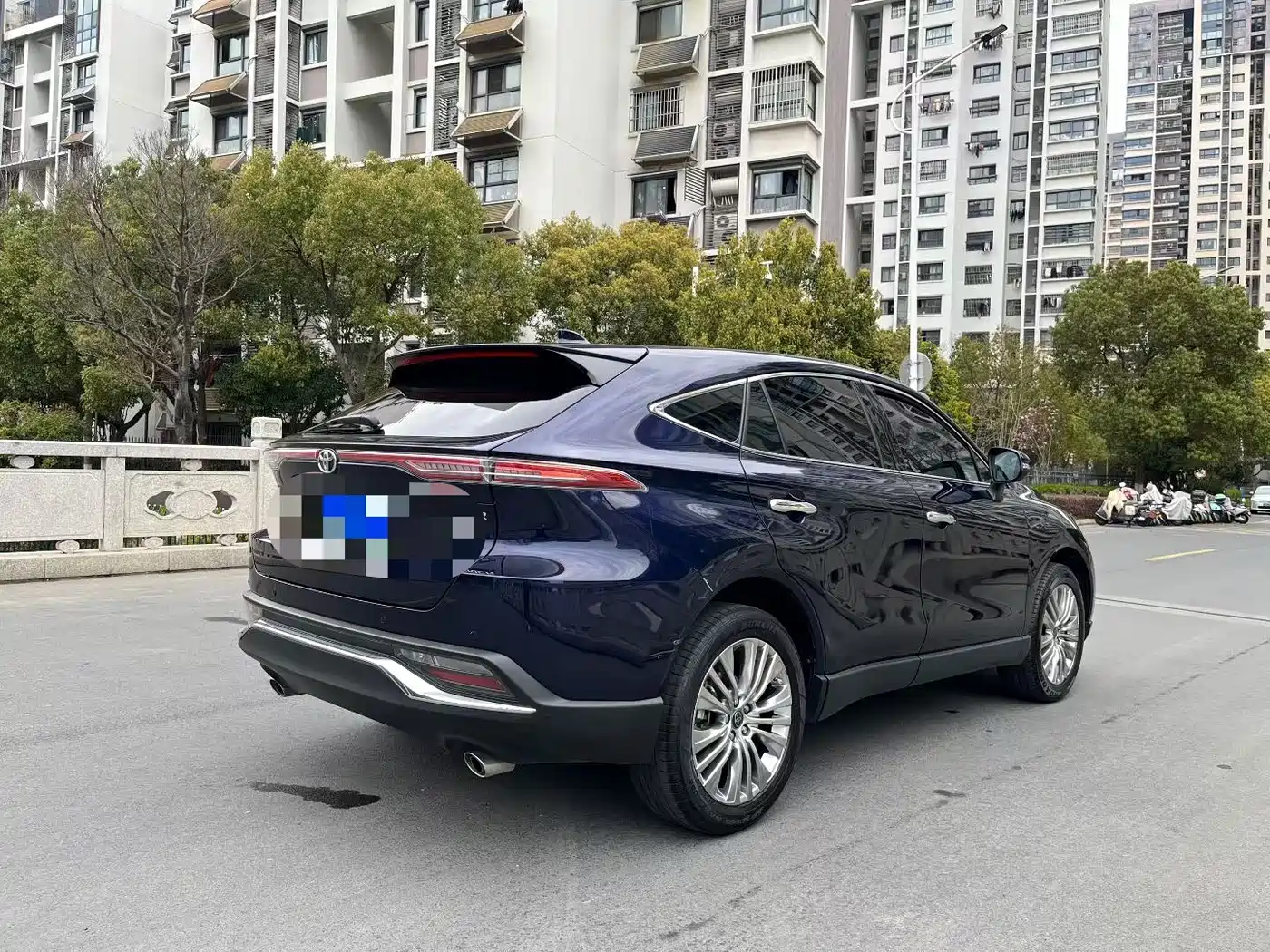 Toyota Lingfang HARRIER 2022 2.0L CVT 2WD Premium Edition фото 5