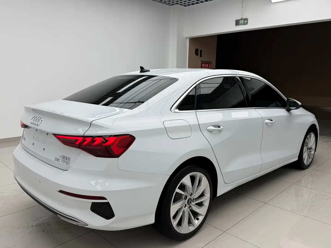 Audi A3 2023 A3L Limousine 35 TFSI Fashion Elegance фото 4