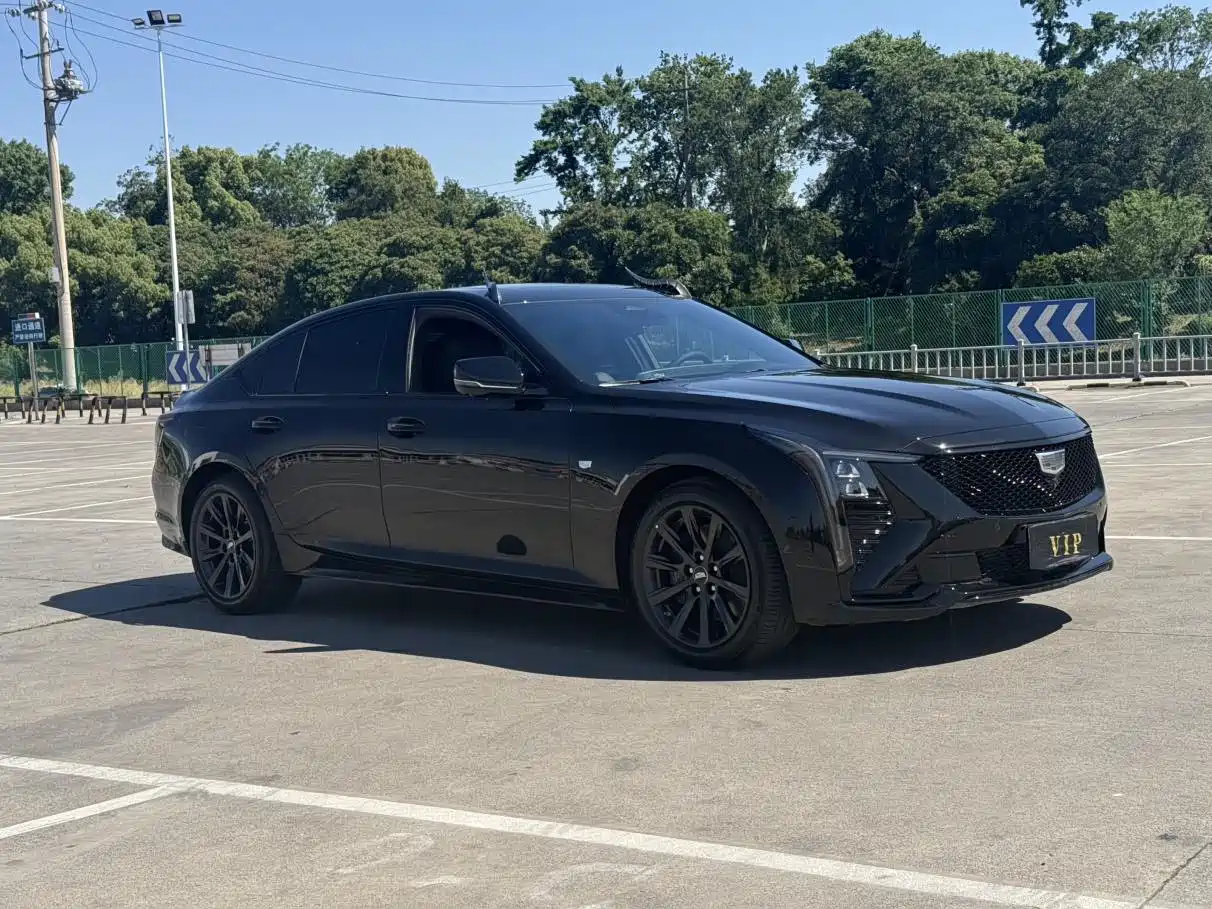 Cadillac CT5 2025 Model 28T Track Performance Edition фото 3