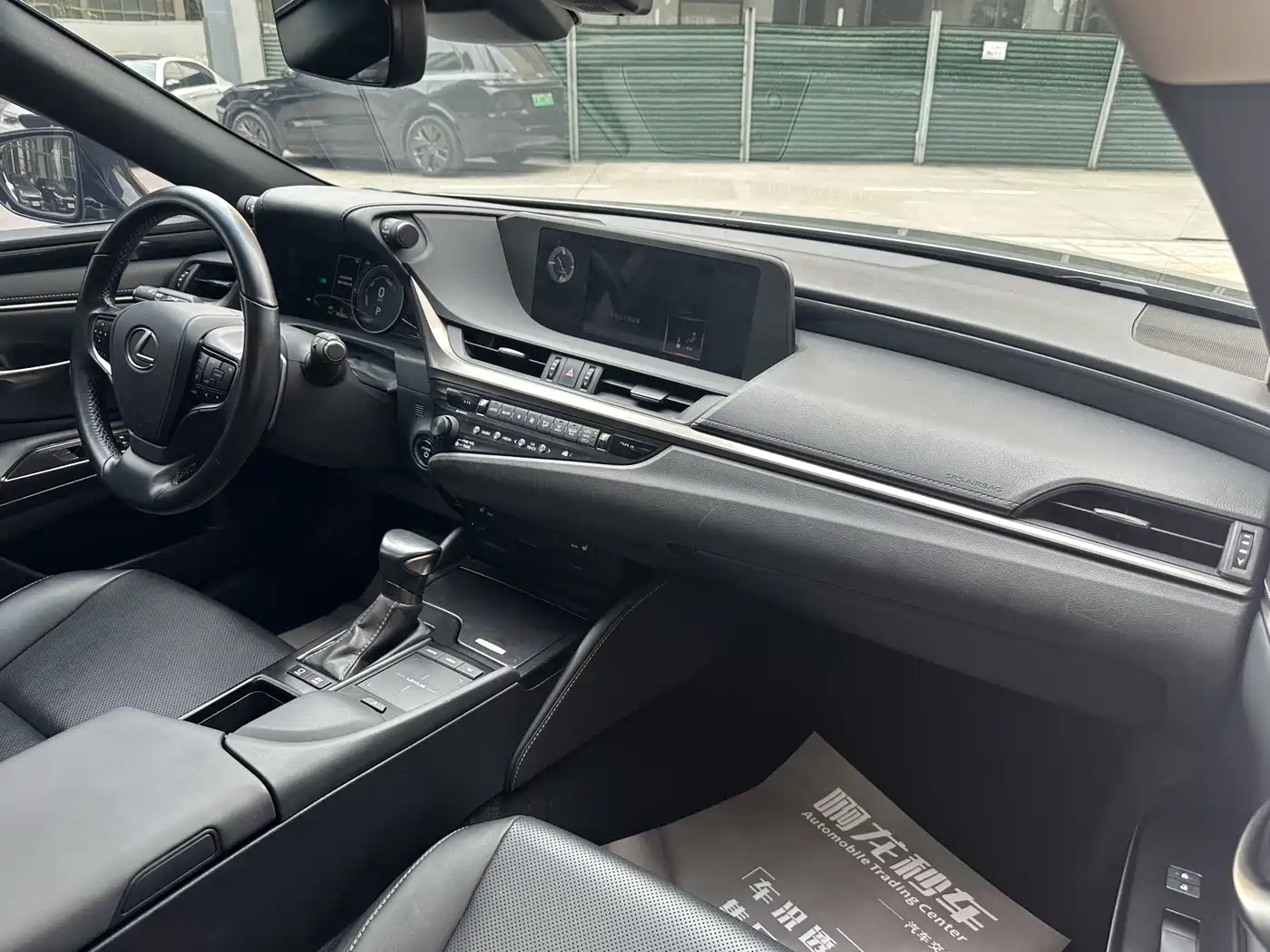 Lexus ES 2020 Model 300h Excellence Edition фото 5