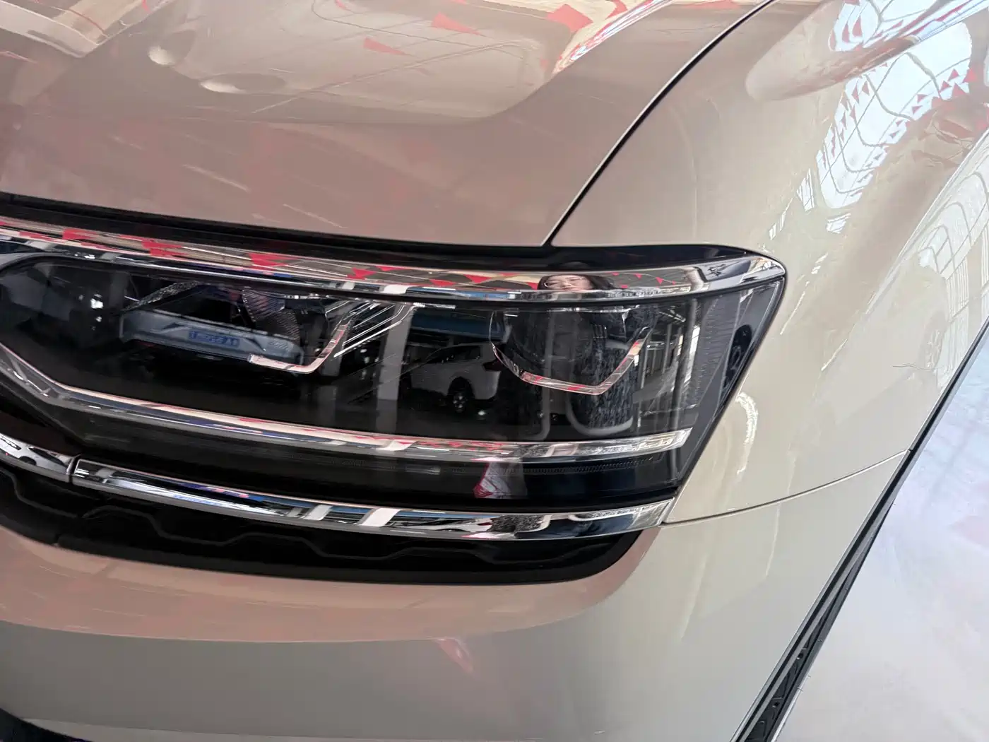 Volkswagen Teramont 2019 Model Teramont X 380TSI 4WD Prestige Luxury Edition фото 4