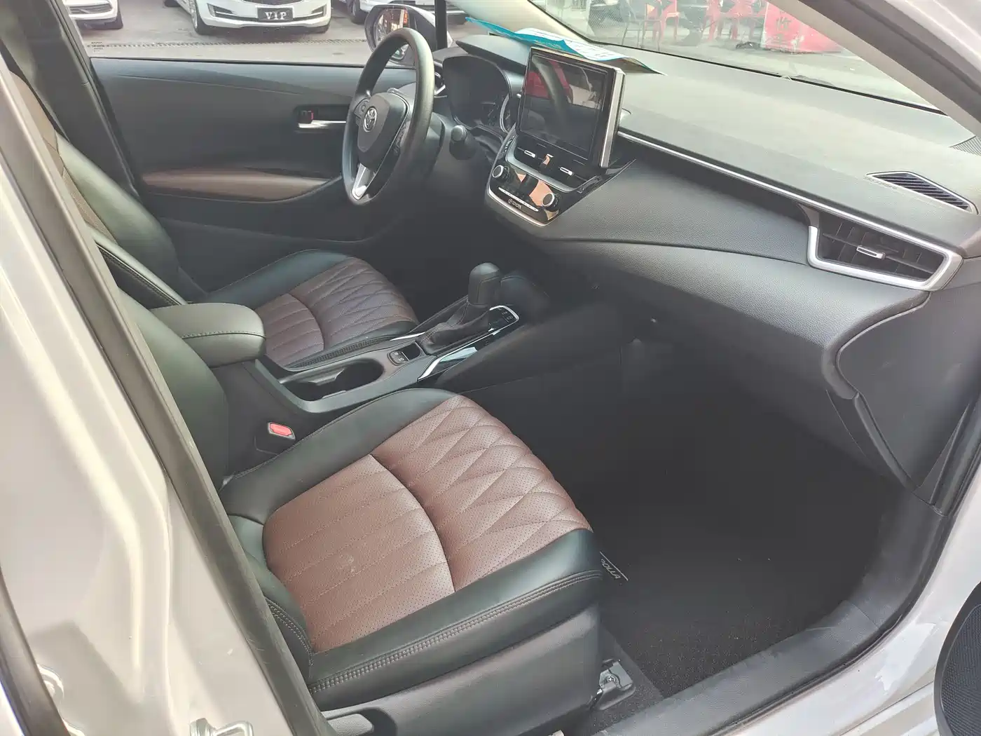 Toyota Corolla 2021 1.2T S-CVT Elite Edition фото 6