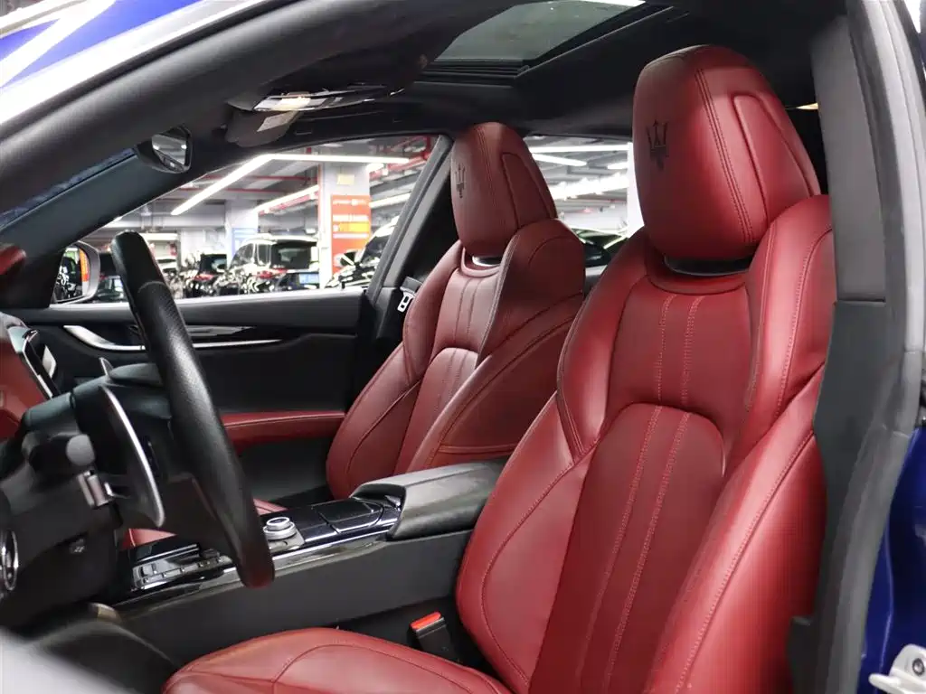 Maserati Ghibli 2024 2023 3.0T Modena