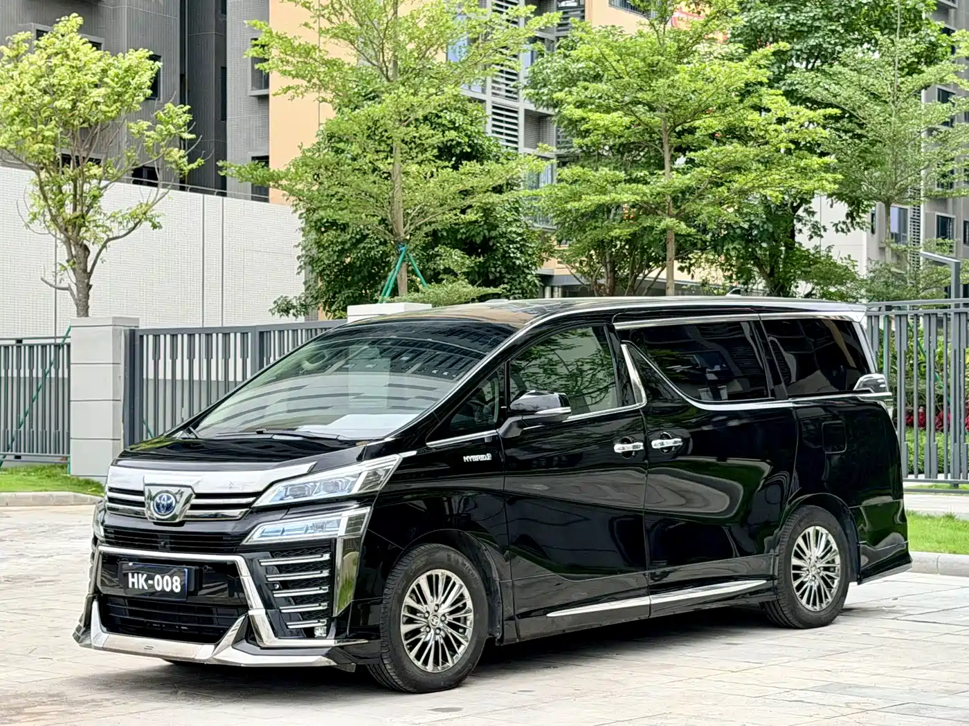 Toyota Vellfire 2020 Twin Engine 2.5L HV Premium Edition