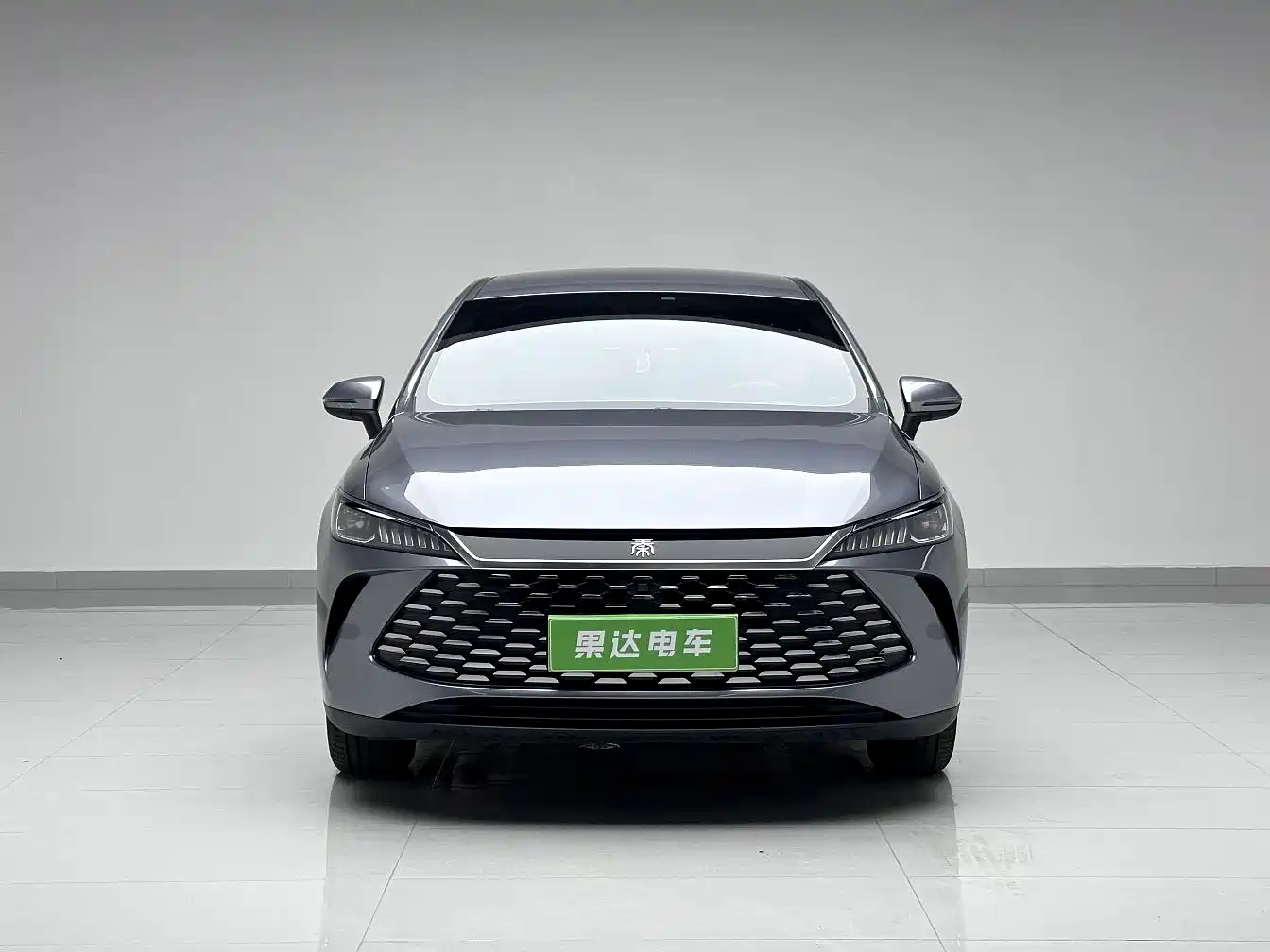 BYD Qin PLUS 2026 DM-i Smart Edition 128KM Progressive фото 8