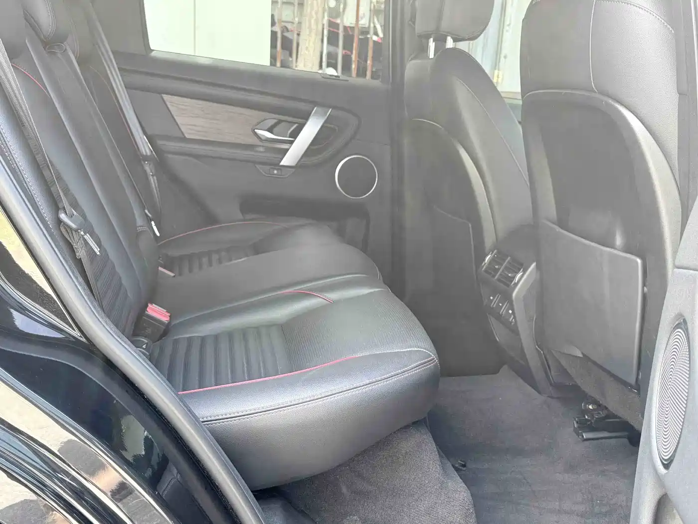 Land Rover Discovery Sport 2022 Model 249PS R-Dynamic S Performance Edition 5-Seater фото 13
