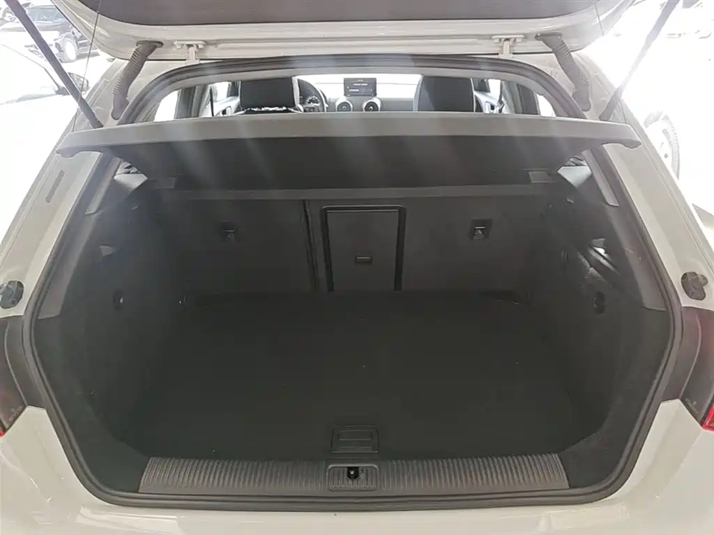 Audi A3 2019 Sportback 35 TFSI Fashion China V фото 19