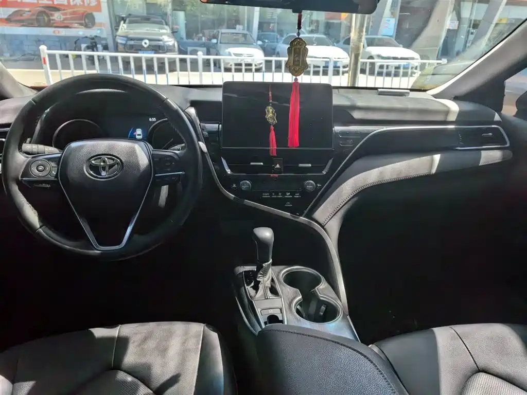 Toyota Camry 2021 2.0G Luxury Edition фото 18