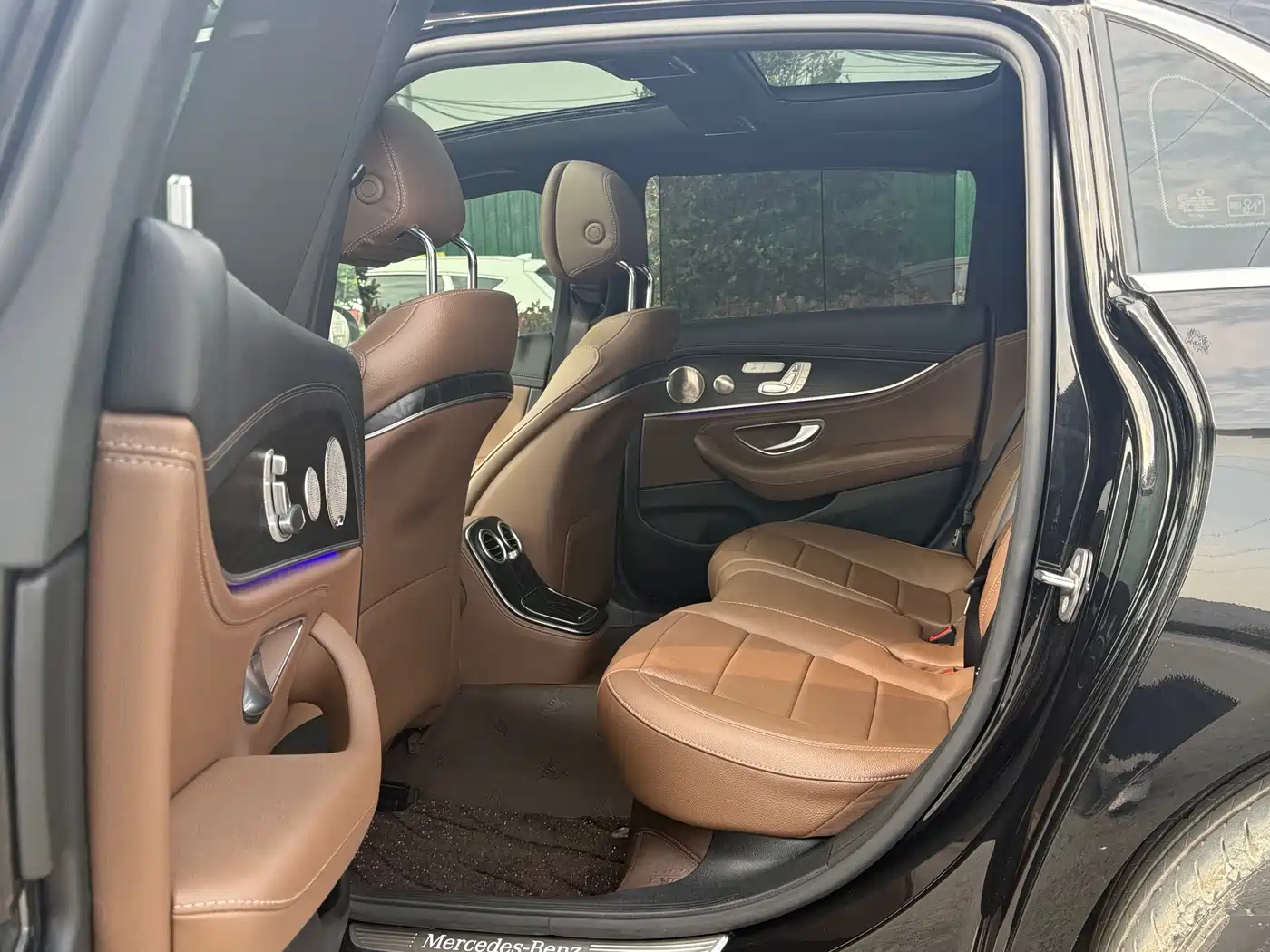Mercedes-Benz E-Class 2023 E 300 L Luxury фото 6