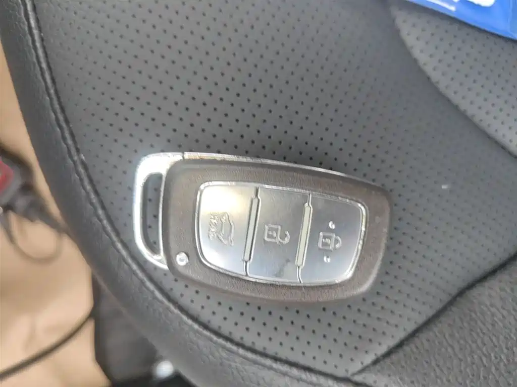Hyundai Beijing Hyundai ix35 2013 2.0L Auto 2WD Smart GLS China IV фото 9