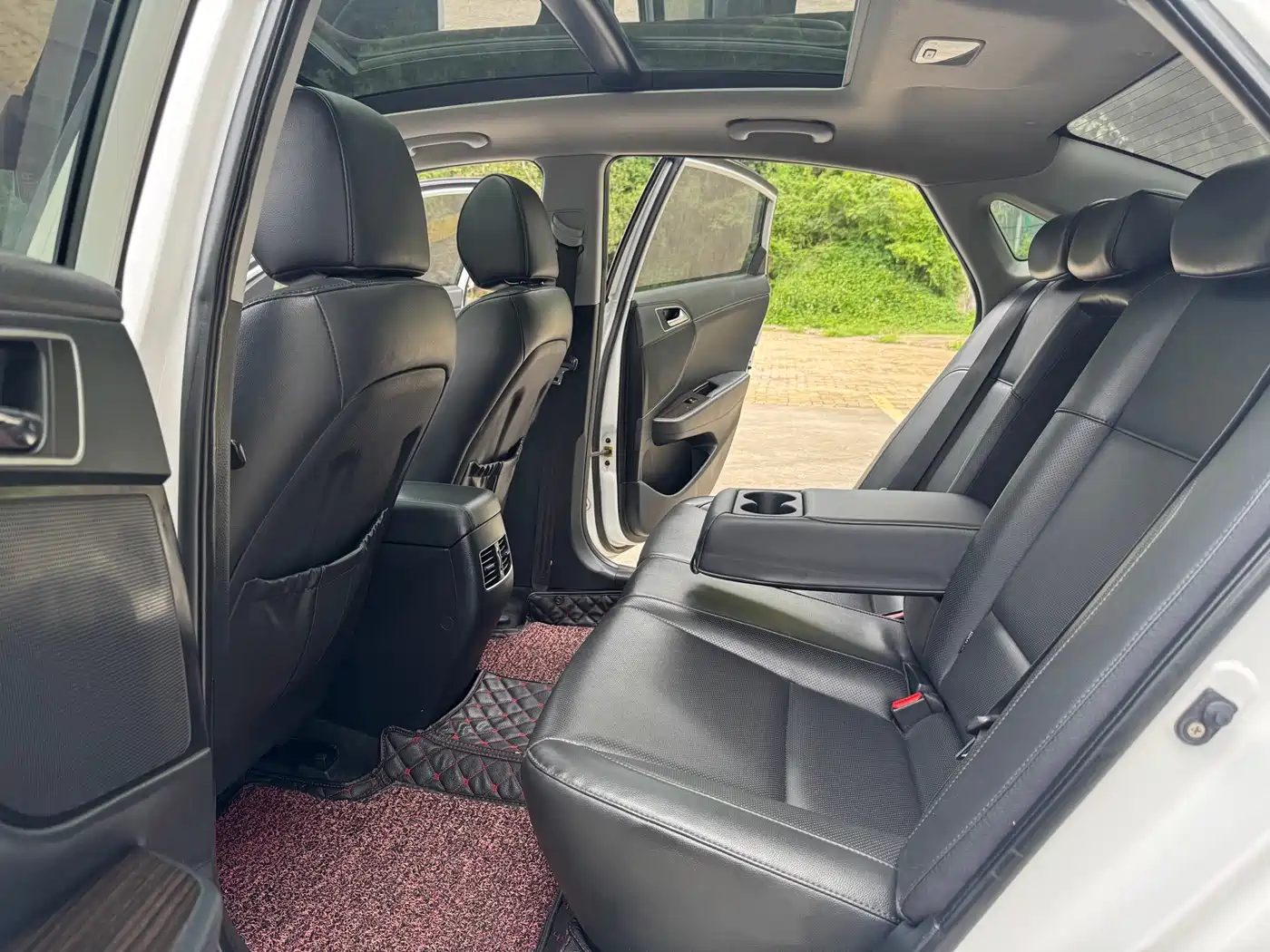 Hyundai Mistra 2016 1.8L Automatic Smart GLS фото 12