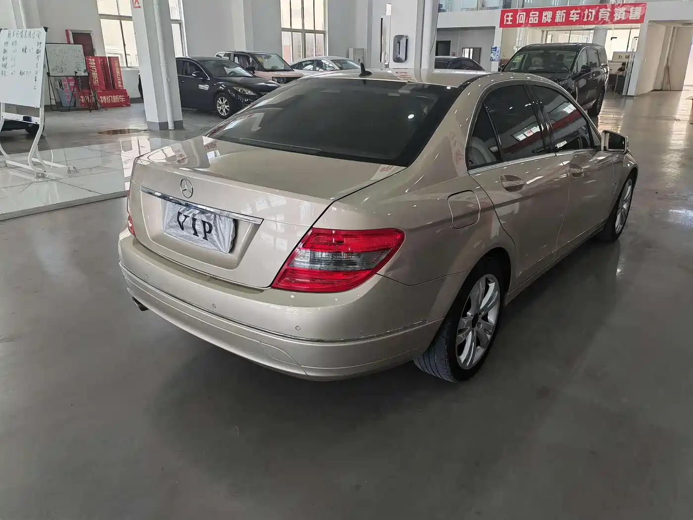 Mercedes-Benz C-Class 2010 C 200K Fashion фото 10