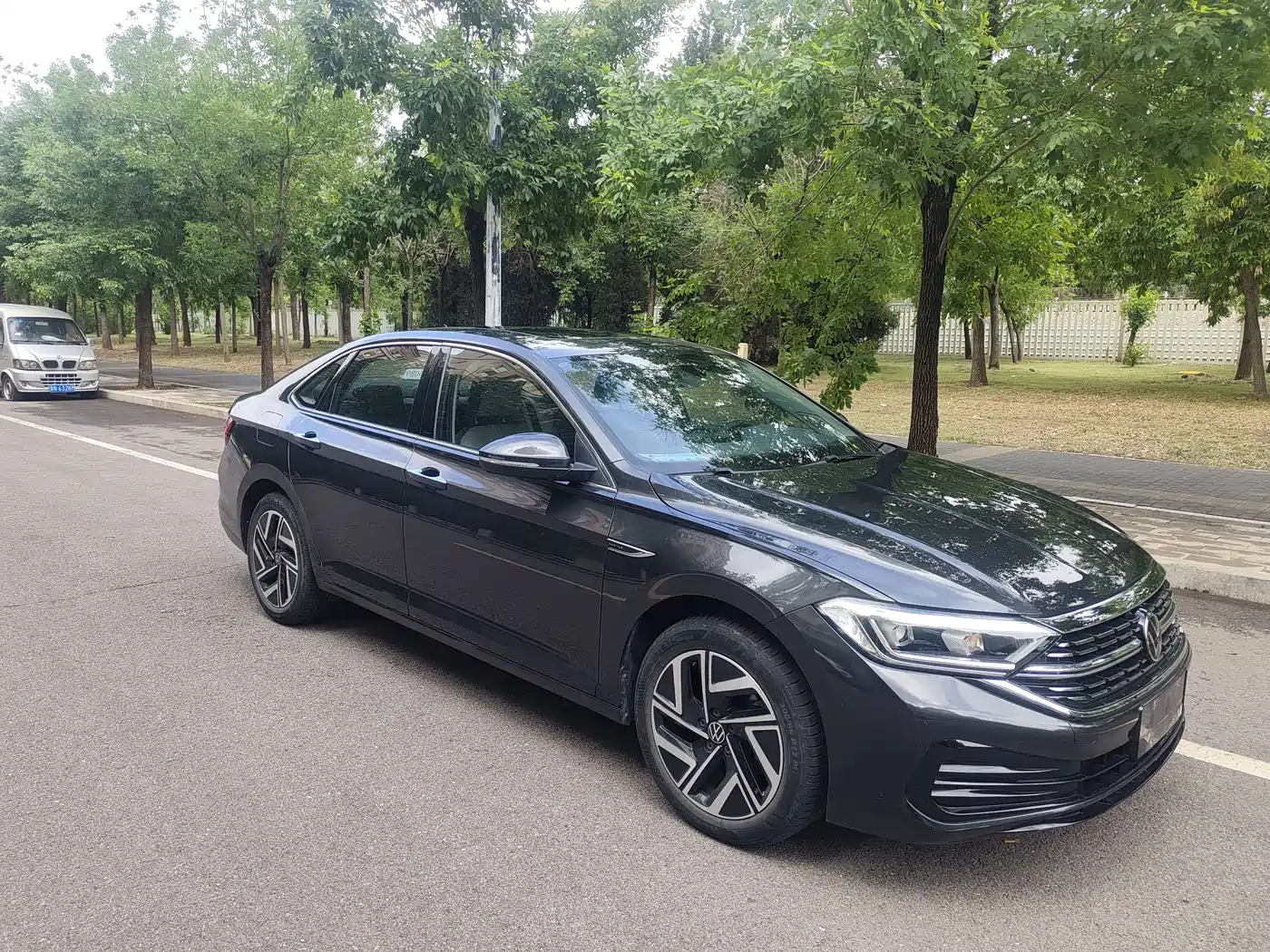 Volkswagen Sagitar 2023 280TSI DSG Surpass Plus Edition фото 2