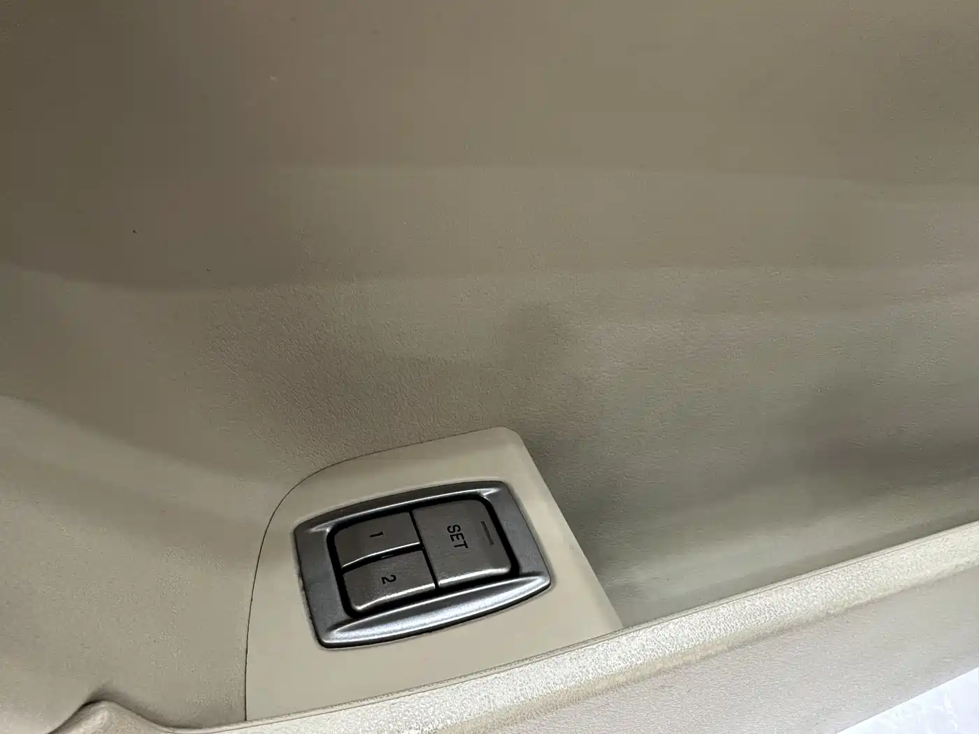 Jaguar XF 2009 2009 Model XF 3.0L V6 Luxury Edition