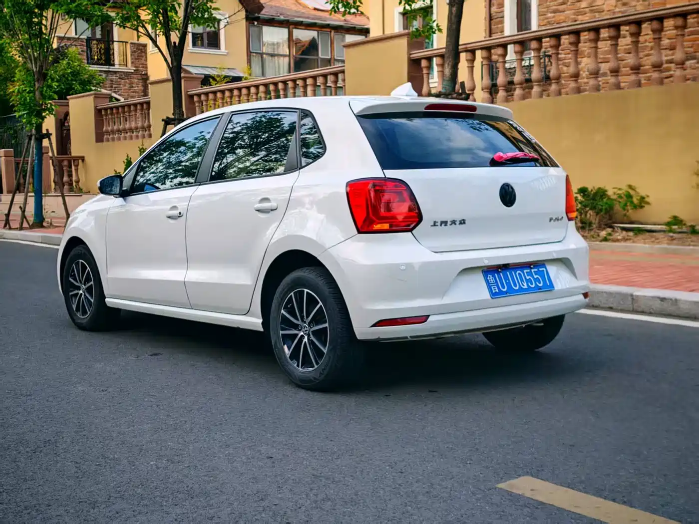 Volkswagen Polo 2016 1.4L Automatic Trend фото 4
