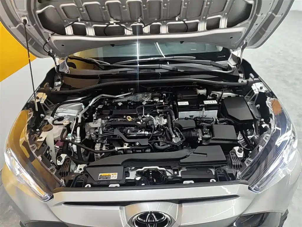 Toyota Frontlander 2023 2.0L CVT Elite Edition фото 20