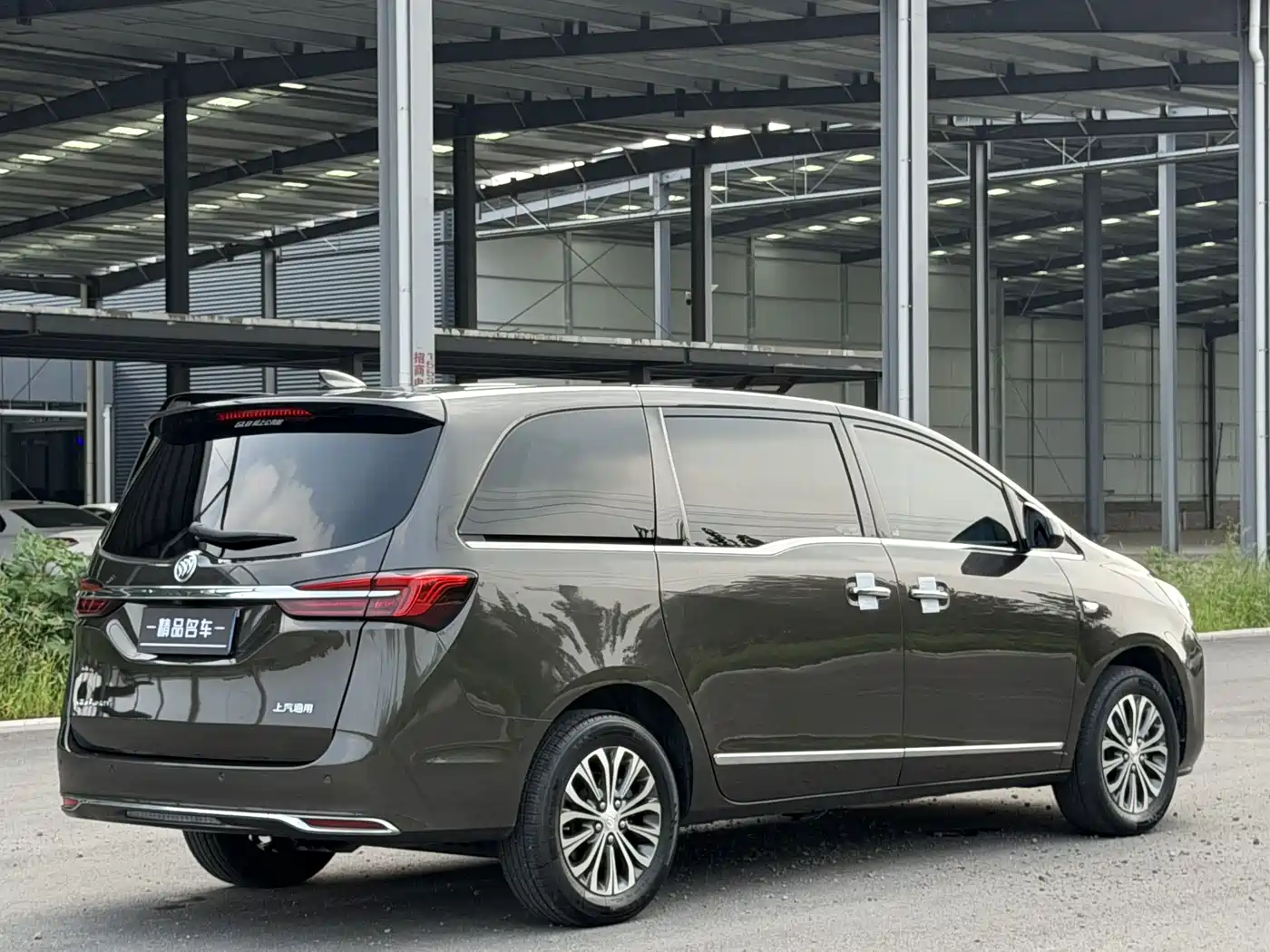 Фото 11 - Buick GL8