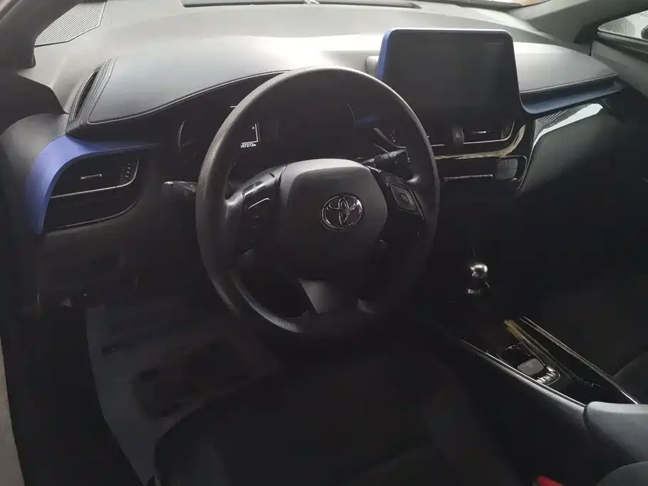 Toyota C-HR 2019 2018 2.0L Leading Edition China V