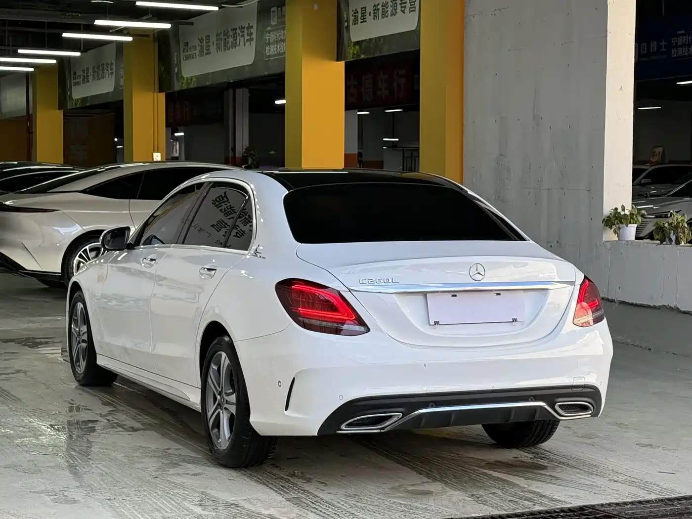 MERCEDES-BENZ C CLASS