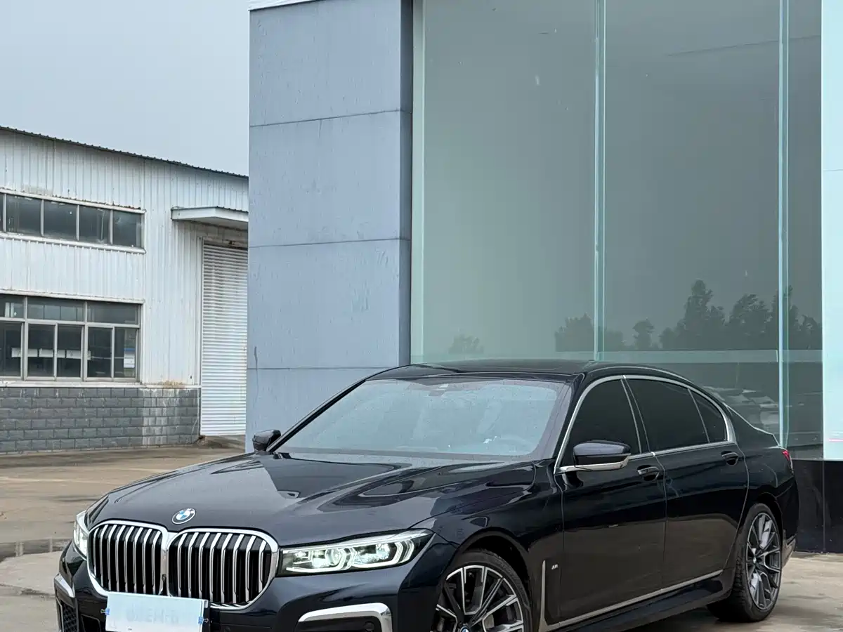 BMW 7-SERIES