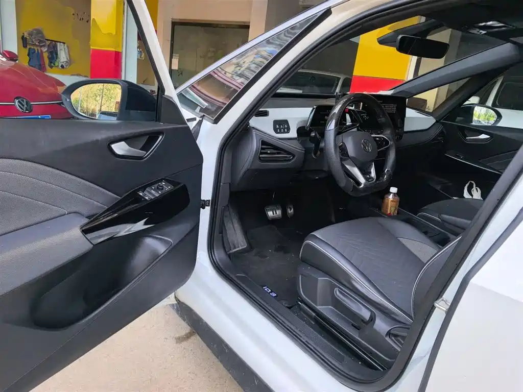 Volkswagen ID.3 2024 Pure Smart Edition фото 16
